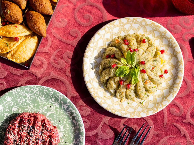 احصل على أفضل عروض الإفطار والسحور في الإمارات عبر تطبيق "مور كريفنغز"